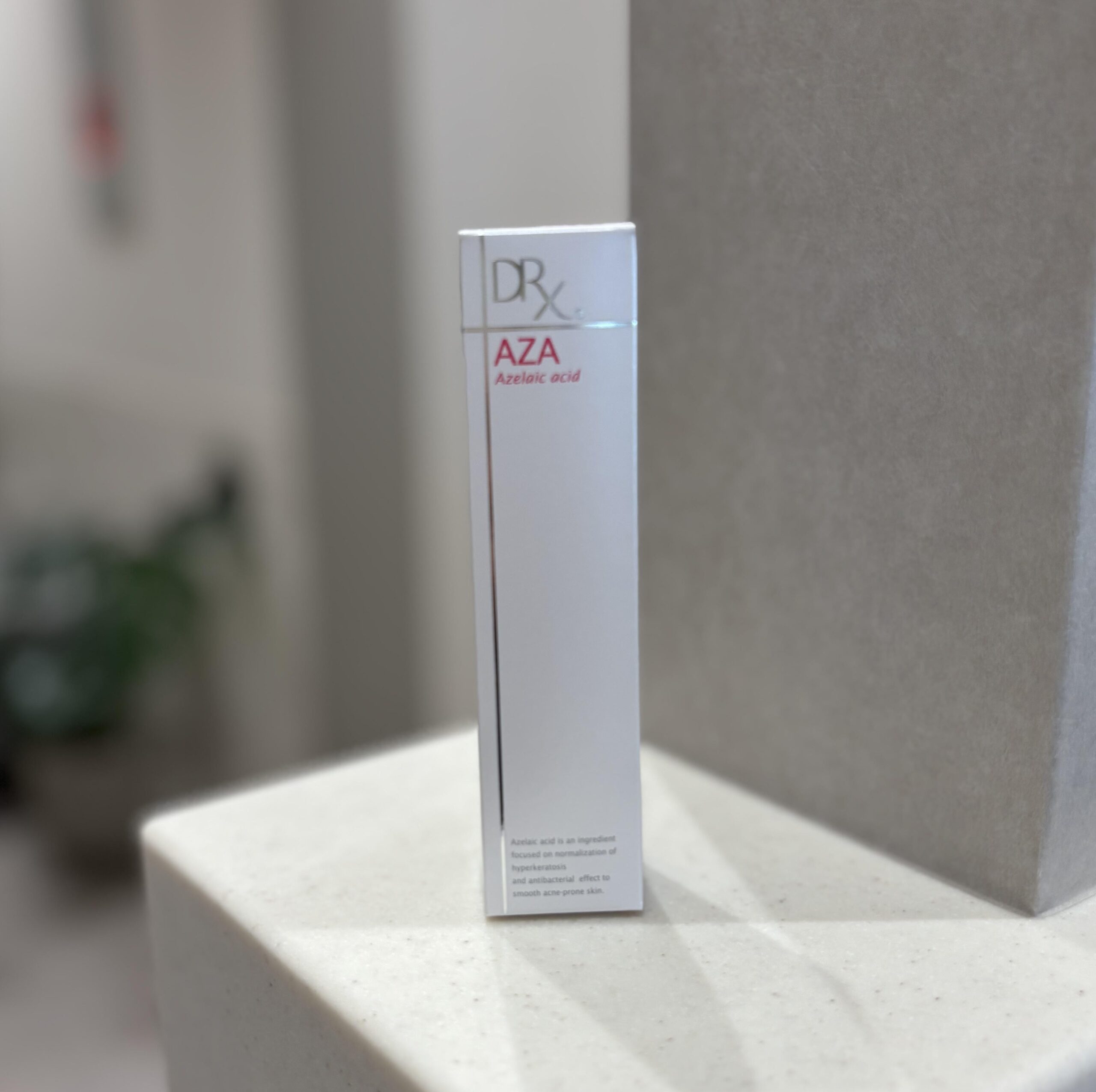 ニキビ治療に新たな選択肢を─「DRX AZAクリア」取り扱いを開始しま